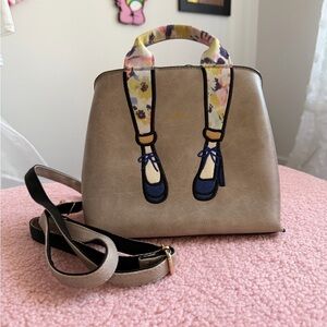 Stylish Beige Handbag with Floral Accents